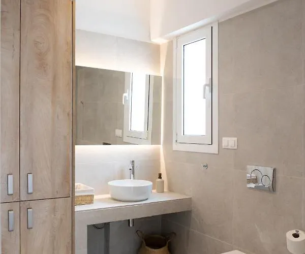 Konstantino's Corfu Marina View Apartment