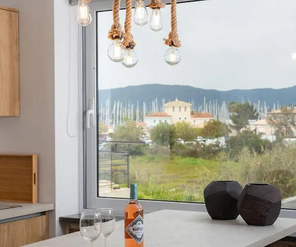 Konstantino's Corfu Marina View *