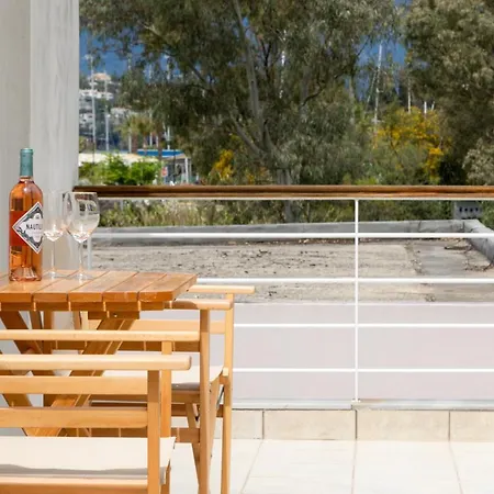 شقة Konstantino's Corfu Marina View *